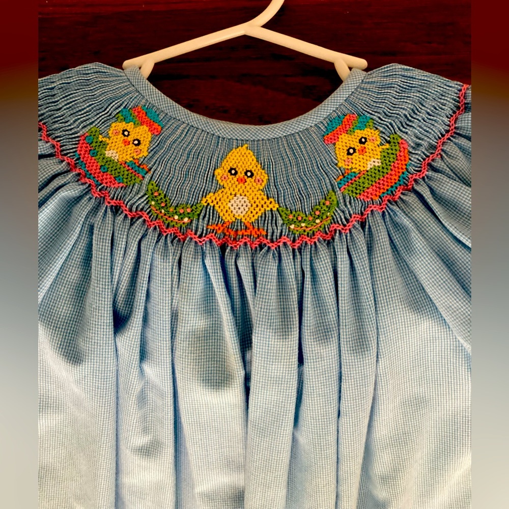 Girls 4T smocked Easter dress